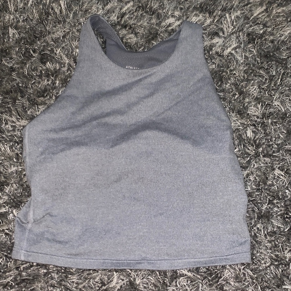 athleta girl activewear top!! - kids size but fits like a 2 in lululemon!!